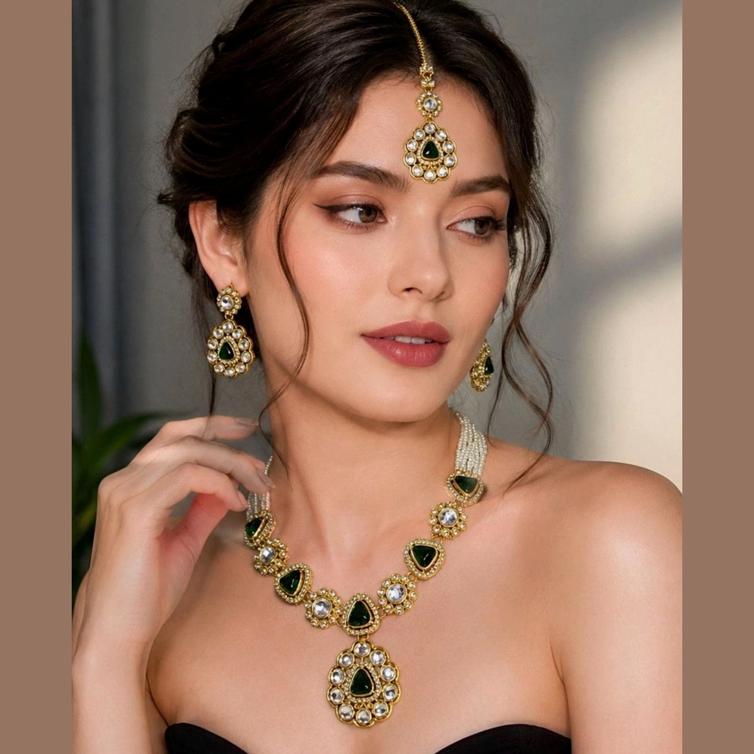 500Count SAANJH Necklace Set with 2 Earrings — view 3